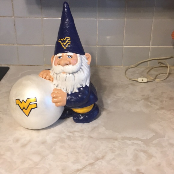 Ceramic handmade and hand painted gnome - Picture 1 of 1